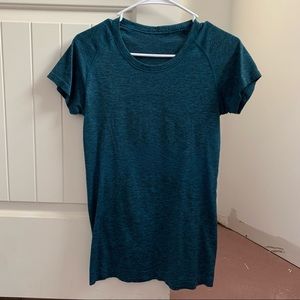 Lululemon swiftly tech short sleeve